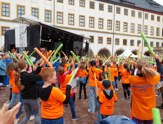 Grundschule "Immertal" tanzt